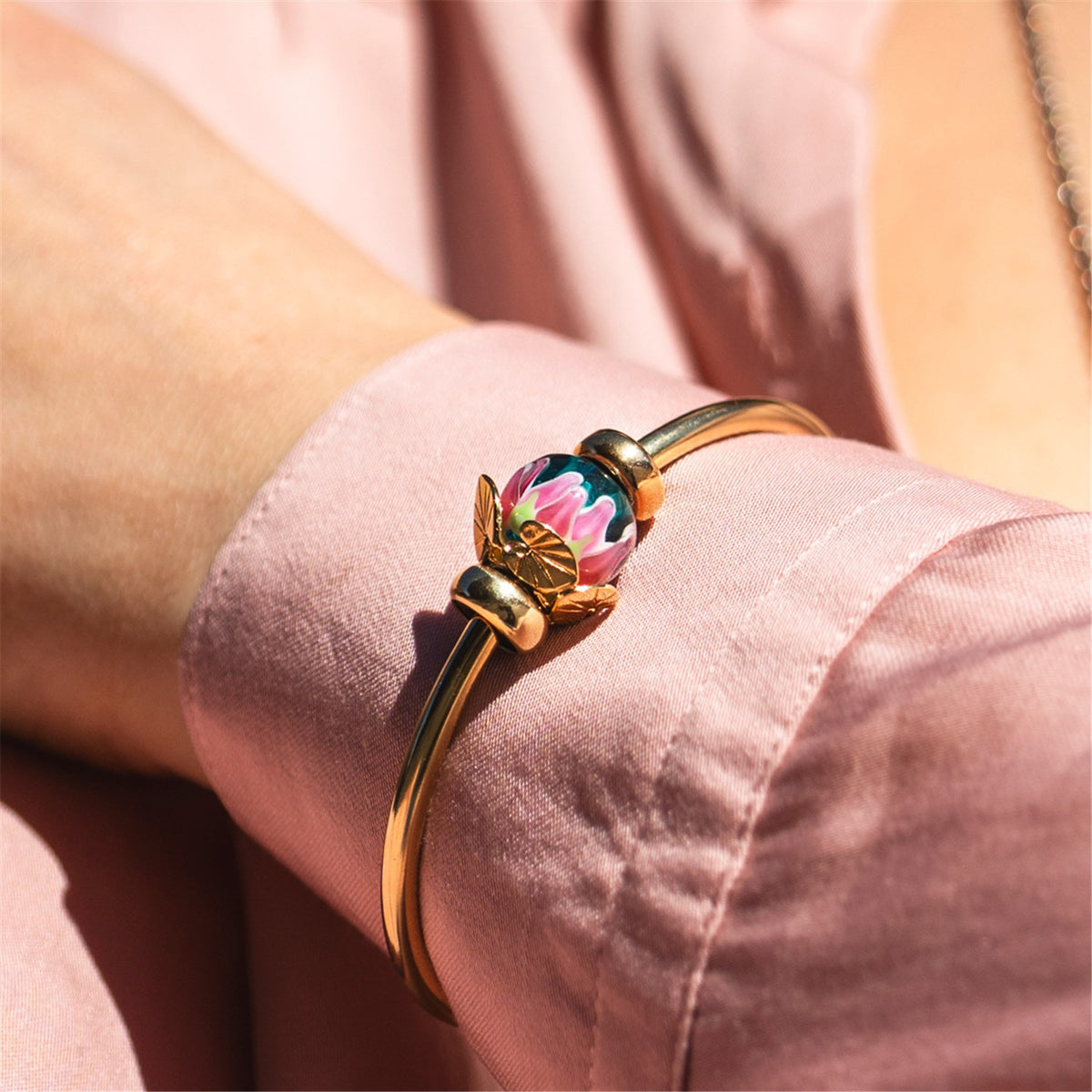 Abbraccio di Ninfea, placcato oro. TGPBE-40004