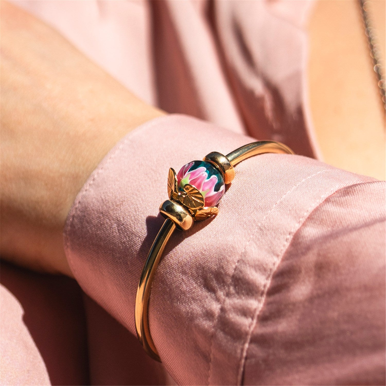 Abbraccio di Ninfea, placcato oro. TGPBE-40004